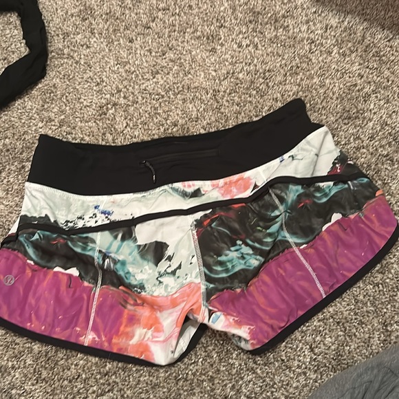 Lululemon Run Speed Shorts🍄 - Picture 4 of 5